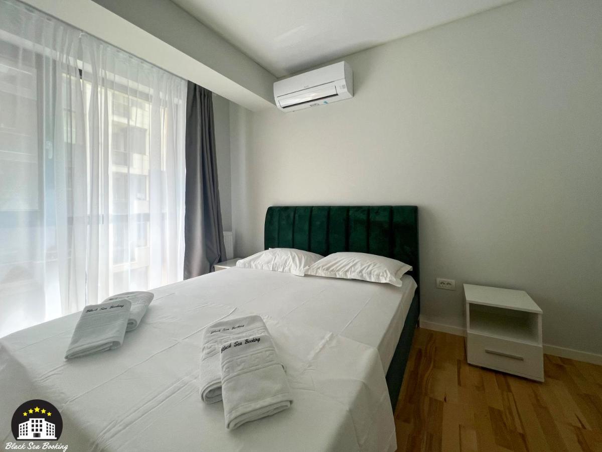 Black Sea Booking - Sky Năvodari Buitenkant foto